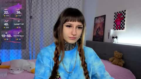 lilith_poison online show from 12-21-25, 06:04