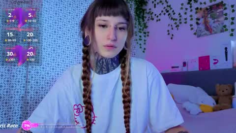 Snapshot of lilith_poison chatting on 06-06-26, 06:12 lilith_poison online show from 06-06-26, 06:12