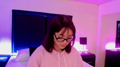 LilithBluum  online show from 04-18-26, 11:25