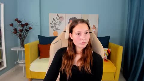 Snapshot of lilithgloww chatting on 11-15-25, 05:31 lilithgloww online show from 11-15-25, 05:31