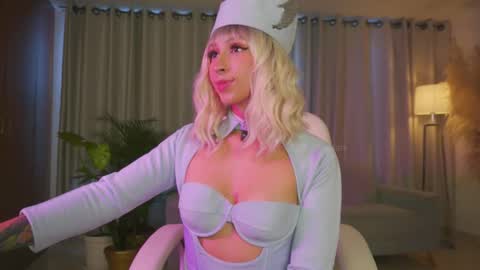 Snapshot of lilithhfosterr chatting on 10-05-25, 08:29 Lili online show from 10-05-25, 08:29