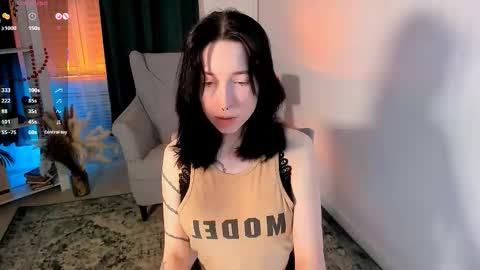 Snapshot of lilithlunna chatting on 01-07-26, 10:01 Lilith online show from 01-07-26, 10:01