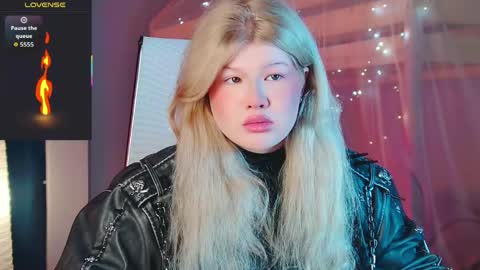 LilithNelson online show from 04-19-26, 03:39