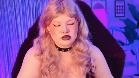 LilithNelson online show from 04-28-26, 02:27