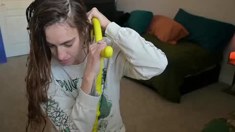 Snapshot of lilithoftrees chatting on 01-10-25, 09:10 L online show from 01-10-25, 09:10