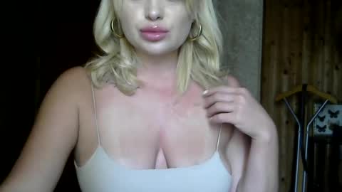 Snapshot of liliya133244 chatting on 06-30-26, 03:35 liliya133244 online show from 06-30-26, 03:35