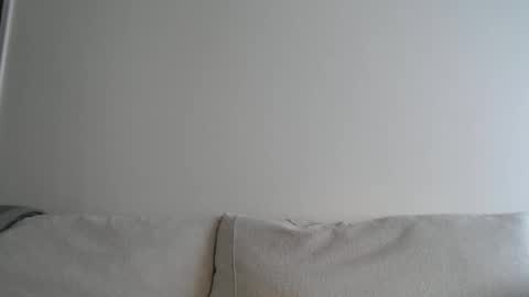 Snapshot of liljbby chatting on 10-27-25, 06:45 Jay please help me reach 50 thumbs up online show from 10-27-25, 06:45