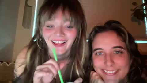 lilldaddysgirl online show from 09-18-25, 11:29