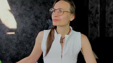Snapshot of lillian_white1 chatting on 06-17-26, 12:57 lillian_white1 online show from 06-17-26, 12:57