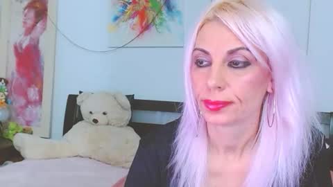 Lara online show from 11-14-25, 06:50