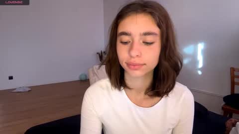 Snapshot of lillianhusk chatting on 03-03-26, 06:08 Amelia online show from 03-03-26, 06:08