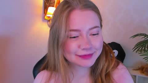 lillie_berry online show from 10-23-25, 05:07
