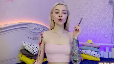 LilliMoore online show from 01-19-25, 11:53