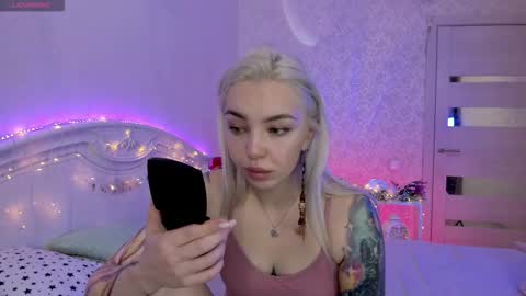 LilliMoore online show from 09-18-25, 11:40