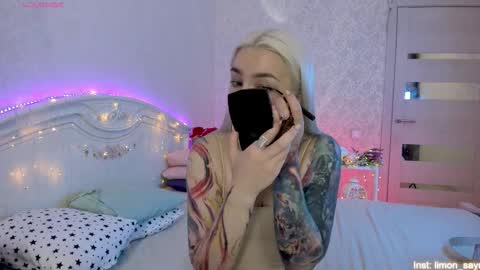 LilliMoore online show from 09-20-25, 11:50