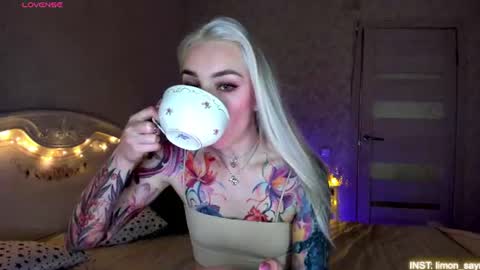 LilliMoore online show from 06-09-26, 11:27
