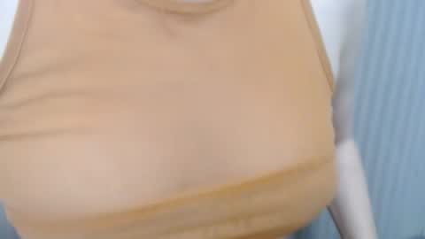 Snapshot of lillkit chatting on 12-20-24, 10:11 Lilu online show from 12-20-24, 10:11