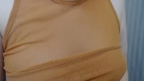 Snapshot of lillkit chatting on 12-23-24, 11:17 Lilu online show from 12-23-24, 11:17