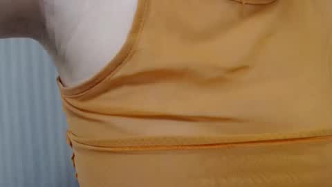 Snapshot of lillkit chatting on 01-09-25, 12:03 Lilu online show from 01-09-25, 12:03