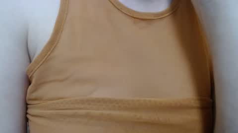 Snapshot of lillkit chatting on 01-11-25, 12:01 Lilu online show from 01-11-25, 12:01