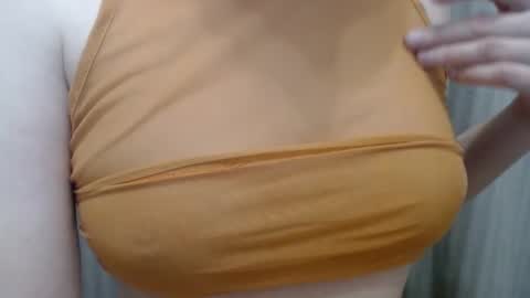 Snapshot of lillkit chatting on 01-19-25, 09:45 Lilu online show from 01-19-25, 09:45