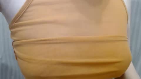 Snapshot of lillkit chatting on 01-22-25, 11:10 Lilu online show from 01-22-25, 11:10