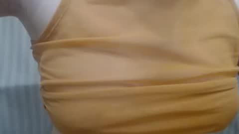 Snapshot of lillkit chatting on 02-25-25, 12:47 Lilu online show from 02-25-25, 12:47