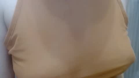 Snapshot of lillkit chatting on 09-12-25, 09:37 Lilu online show from 09-12-25, 09:37