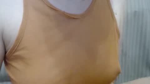 Snapshot of lillkit chatting on 09-13-25, 09:58 Lilu online show from 09-13-25, 09:58