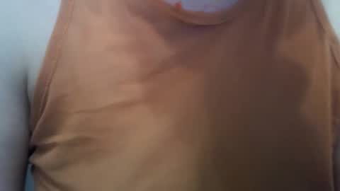 Snapshot of lillkit chatting on 10-10-25, 10:09 Lilu online show from 10-10-25, 10:09