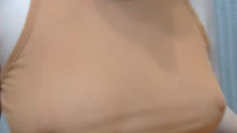 Snapshot of lillkit chatting on 10-28-25, 08:33 Lilu online show from 10-28-25, 08:33