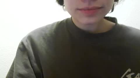 Snapshot of lilly49547 chatting on 12-18-24, 05:52 Lilly online show from 12-18-24, 05:52