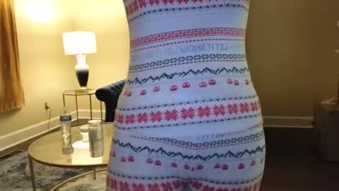 Snapshot of lilly_adams88 chatting on 11-19-25, 02:00 lilly_adams88 online show from 11-19-25, 02:00