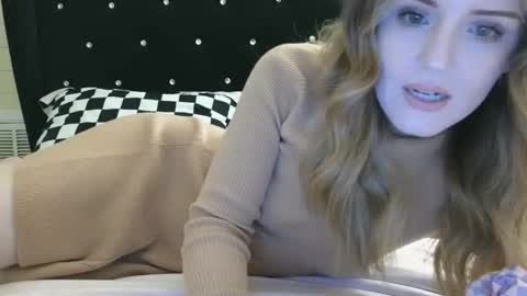 lilly_adams88 online show from 05-03-26, 03:12