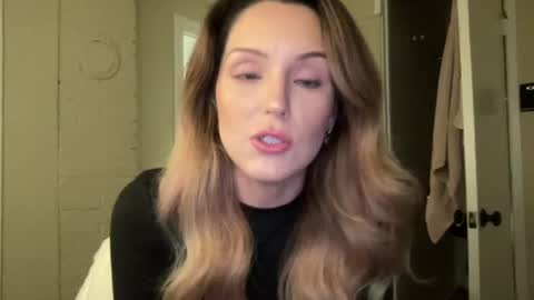 lilly_adams88 online show from 07-23-26, 02:20
