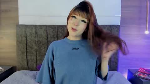 Snapshot of lilly_blear chatting on 10-09-25, 03:37 lilly online show from 10-09-25, 03:37