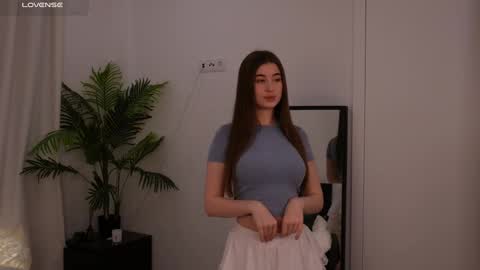 Lilly Colins online show from 01-20-25, 02:57