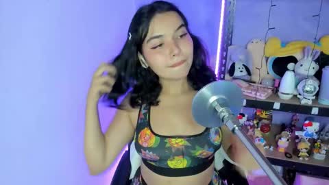 Lilly  online show from 11-02-25, 03:42