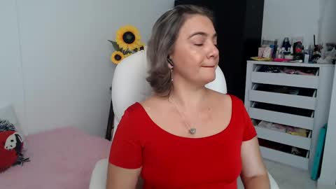 Lilly online show from 12-29-24, 01:06