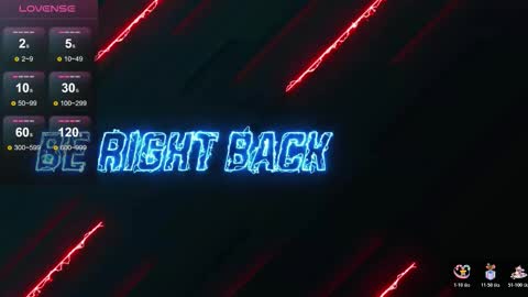 Snapshot of lilly_pretty_love chatting on 12-15-25, 01:32 Lilly online show from 12-15-25, 01:32