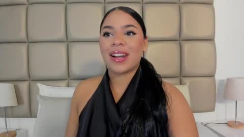 Snapshot of lilly_williamss chatting on 05-29-26, 04:32 Lilly online show from 05-29-26, 04:32