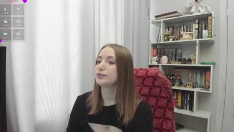 Snapshot of lillyfan_x chatting on 03-10-25, 04:28 LillyFan X online show from 03-10-25, 04:28