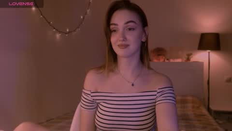 LillyFarey online show from 10-08-25, 07:33