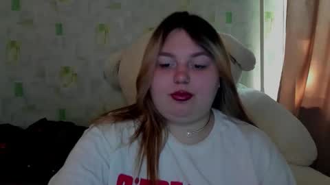 Snapshot of lillyhaigh chatting on 05-23-26, 06:07 lillyhaigh online show from 05-23-26, 06:07