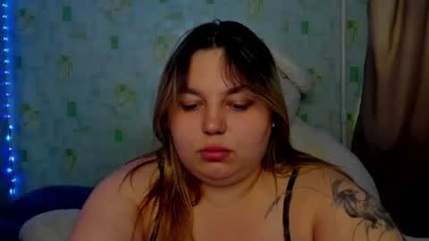 Snapshot of lillyhaigh chatting on 06-17-26, 11:56 lillyhaigh online show from 06-17-26, 11:56