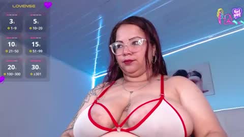 Lilly online show from 06-09-26, 01:56