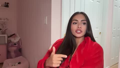 Snapshot of lillyxq chatting on 04-10-26, 05:45 lilly online show from 04-10-26, 05:45