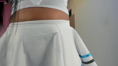 lillyy16 online show from 11-28-25, 11:02