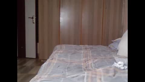 Snapshot of lilmisslissa chatting on 03-08-26, 02:04 Lissa online show from 03-08-26, 02:04