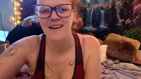 Snapshot of lilmizztwizid chatting on 04-04-26, 01:59 LilMizzTwizid online show from 04-04-26, 01:59